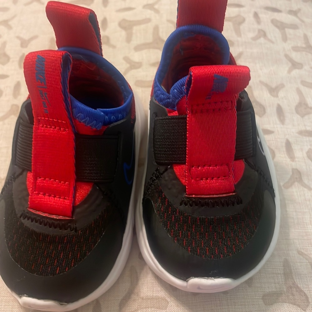 Baby Nike, tennis shoes